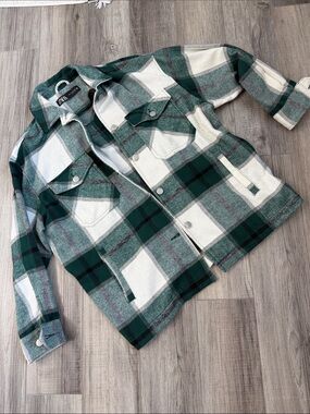 ZARA Green and Cream Plaid Overshirt Jacket